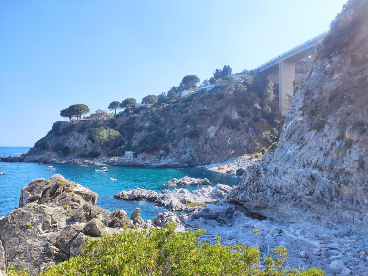 Appartamento Affaccio Sul Mare, Baia Di Copanello Exterior foto